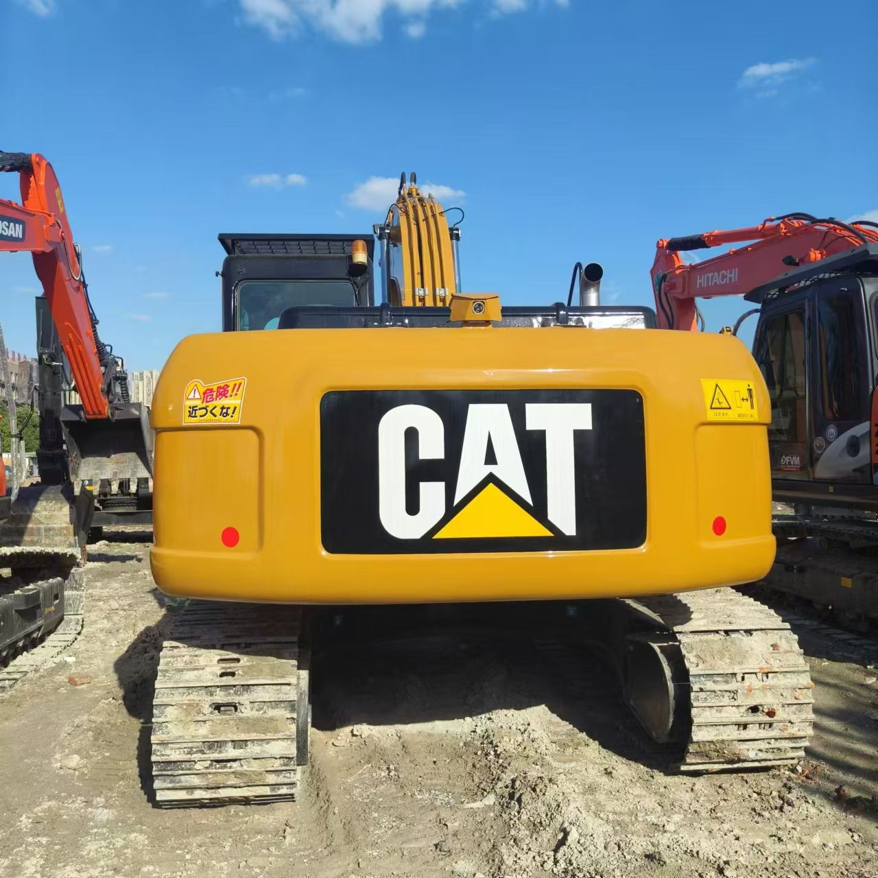 Crawler excavator CATERPILLAR 323D: picture 10 Crawler excavator CATERPILLAR 323D: picture 10
