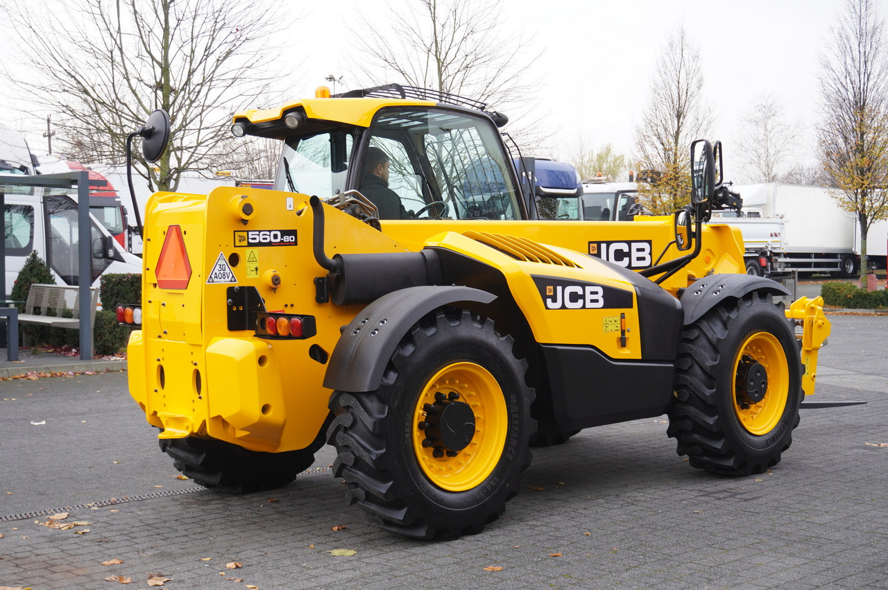 Telescopic wheel loader JCB 560-80 / 6 ton lifting capacity / power 146 HP: picture 11