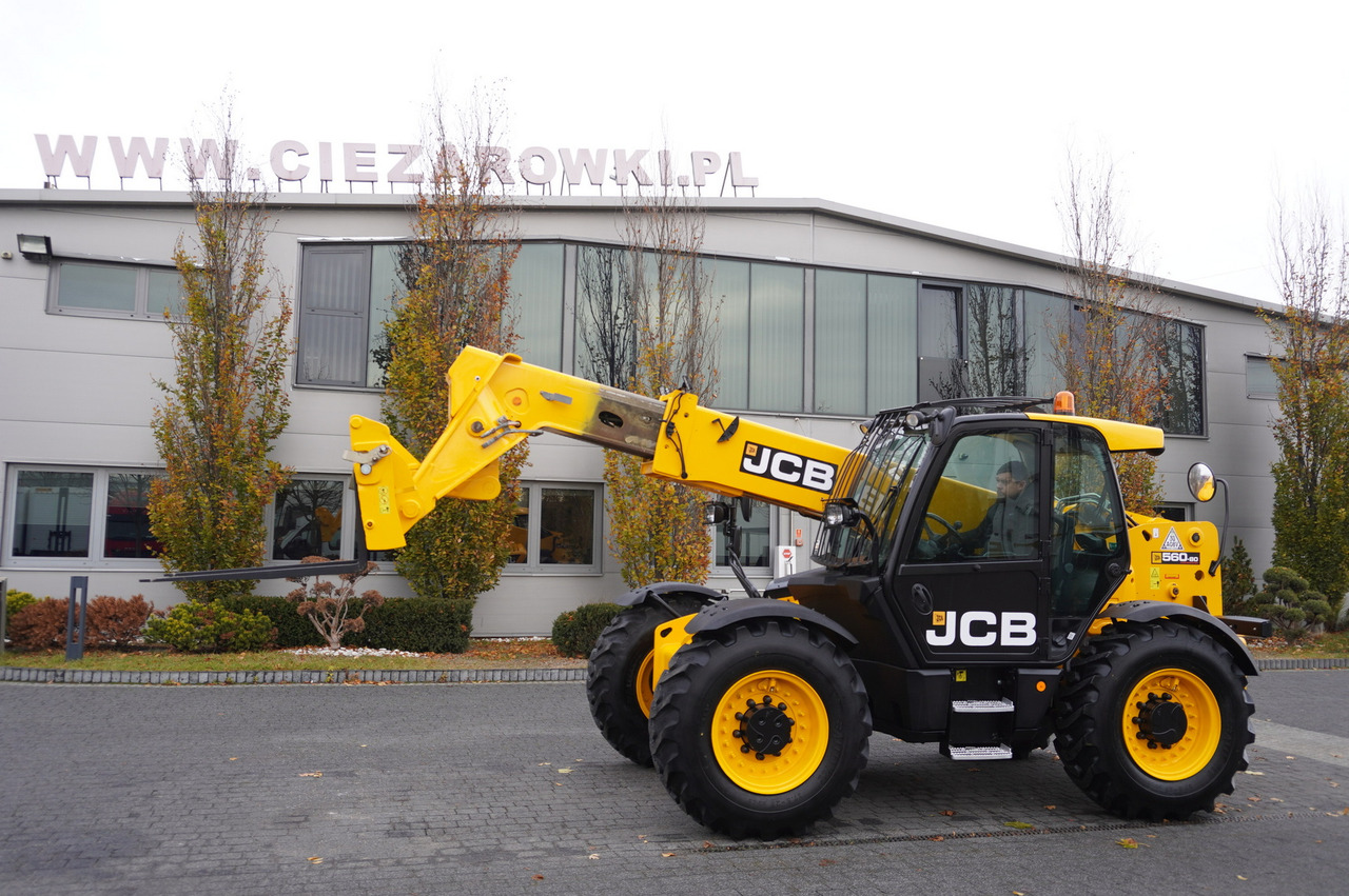 Telescopic wheel loader JCB 560-80 / 6 ton lifting capacity / power 146 HP: picture 8