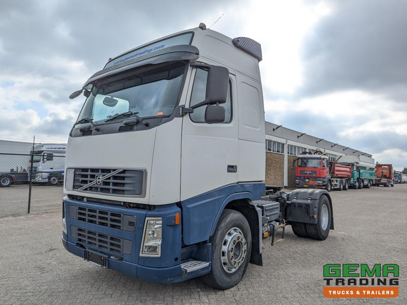 Tractor truck Volvo FH400 4x2 Euro5 FH400 4x2 Globetrotter Euro5 - ADR FL AT OX (T1513): picture 1