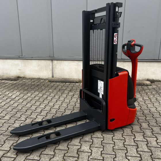 Stacker Linde L12 (1172): picture 10