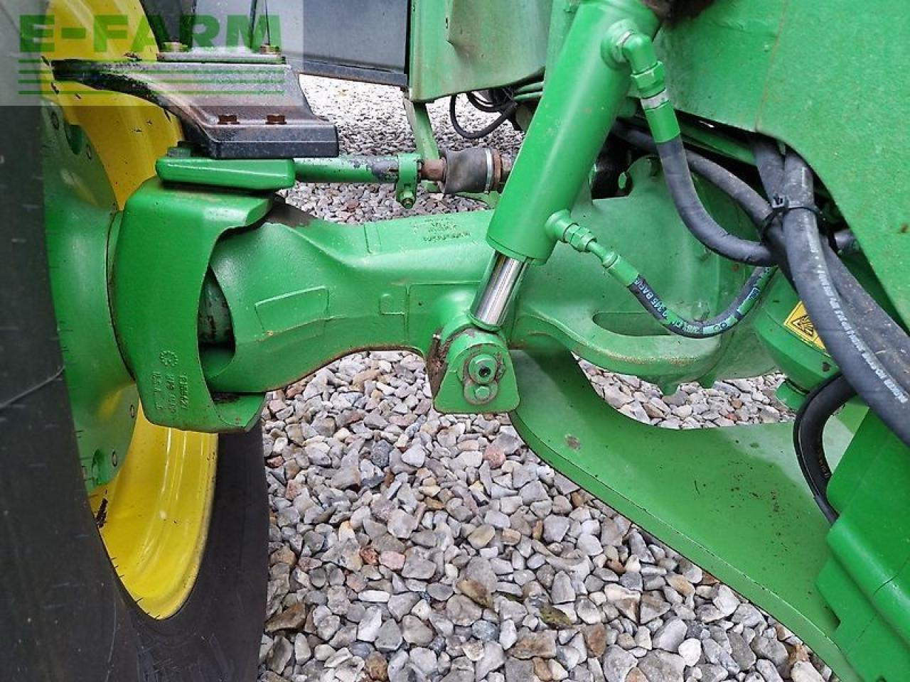 Farm tractor John Deere 7730: picture 28