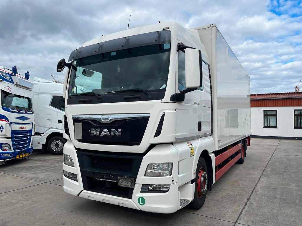 Box truck MAN TGX 18.360 * LBW 3t BÄR * STANDKLIMA * NAVI *: picture 1
