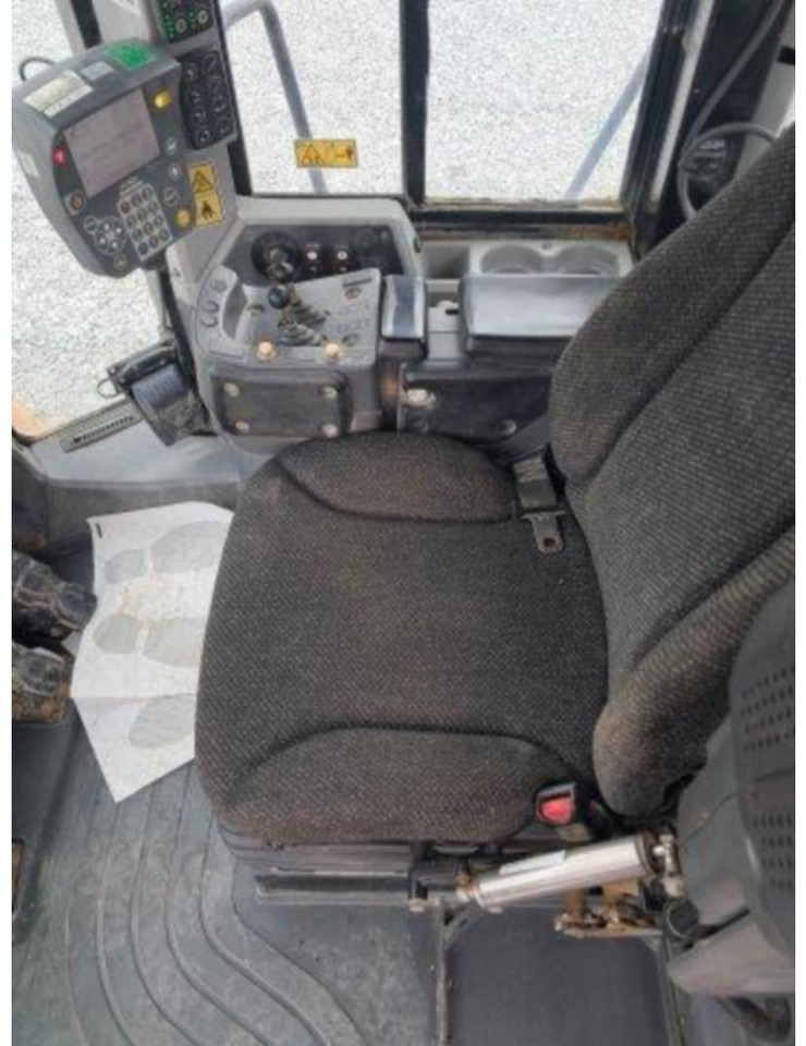 Wheel loader CAT 972K: picture 31 Wheel loader CAT 972K: picture 31