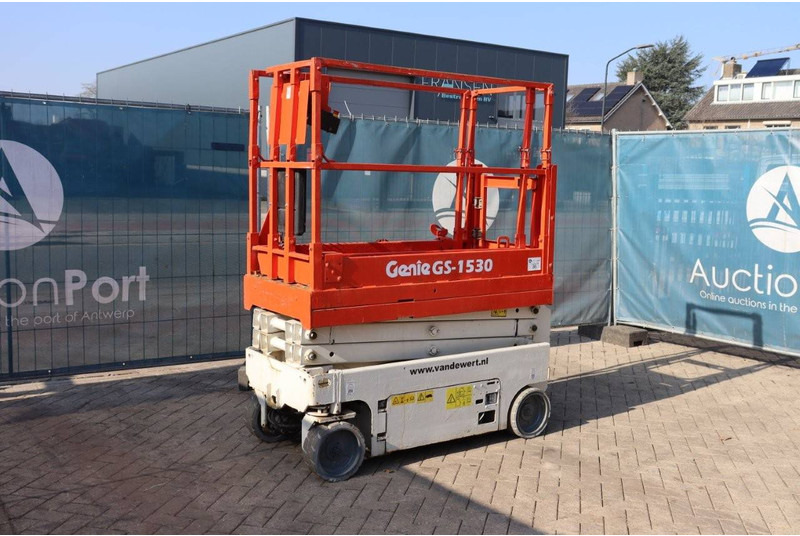 Scissor lift Genie GS1532: picture 8